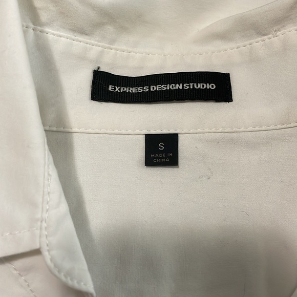 Button up - Picture 2 of 4